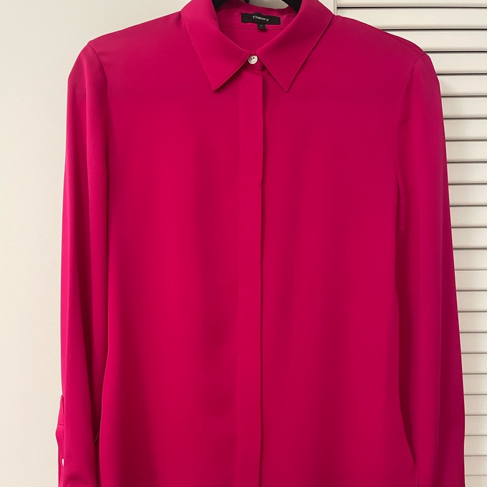 Theory Magenta Fitted Shirt in Stretch Silk - Size S